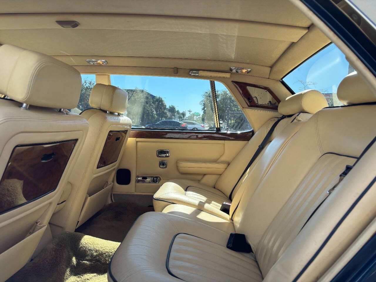 Rolls-Royce-Silver-Spur-1985-Sedan-9