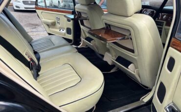 Rolls-Royce-Silver-Spur-1991-Sedan-11