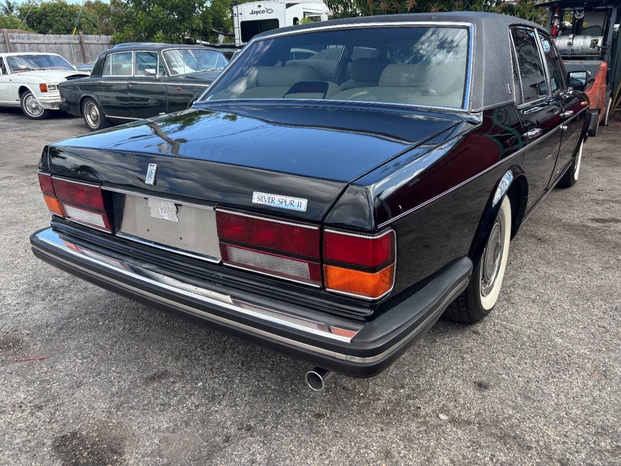 Rolls-Royce-Silver-Spur-1991-Sedan-3