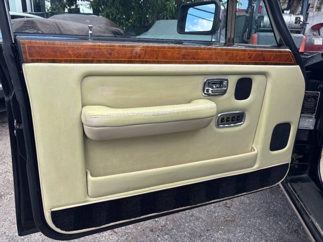 Rolls-Royce-Silver-Spur-1991-Sedan-6