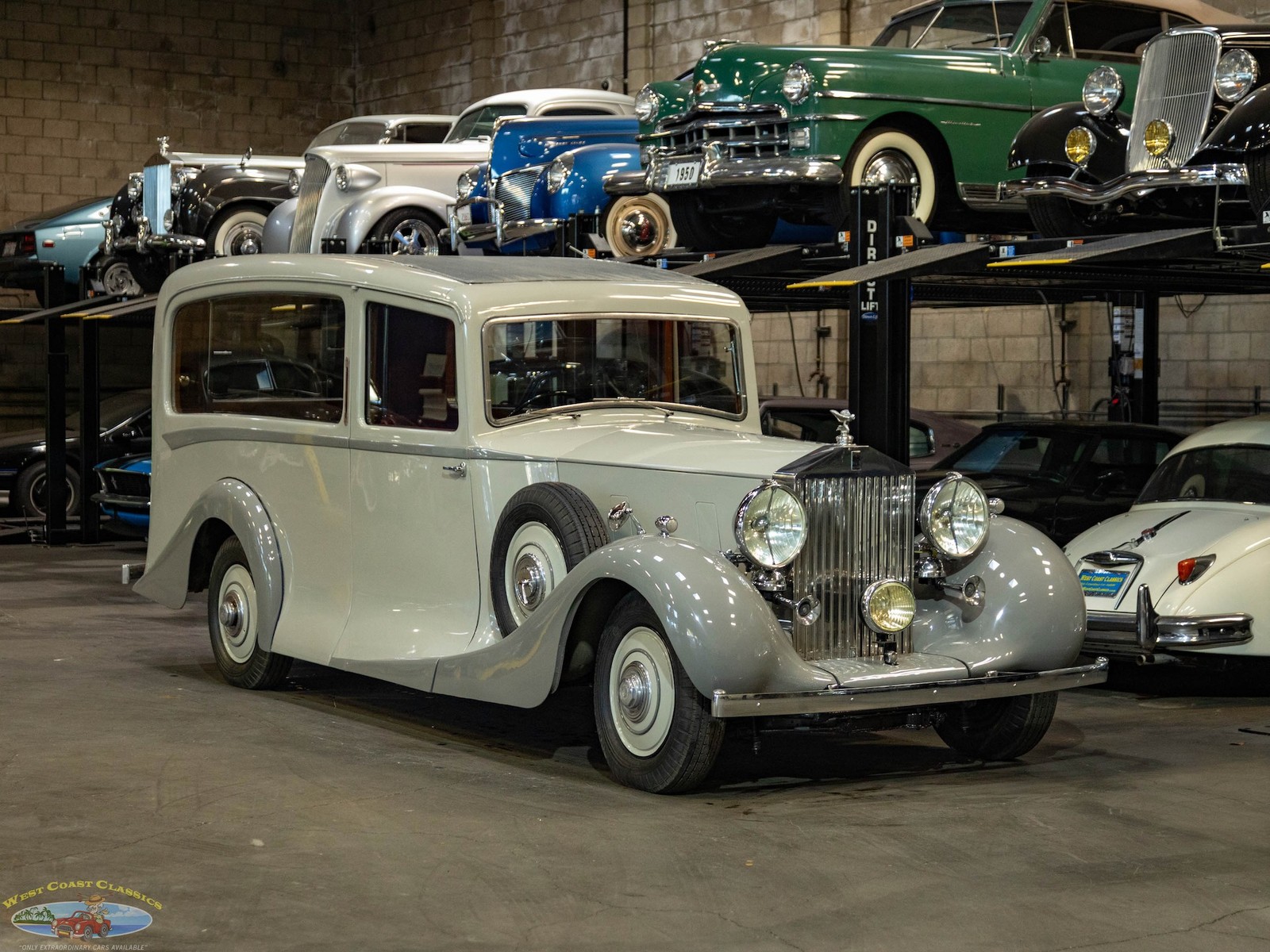 Rolls-Royce-Wraith-1939-Hearse-10