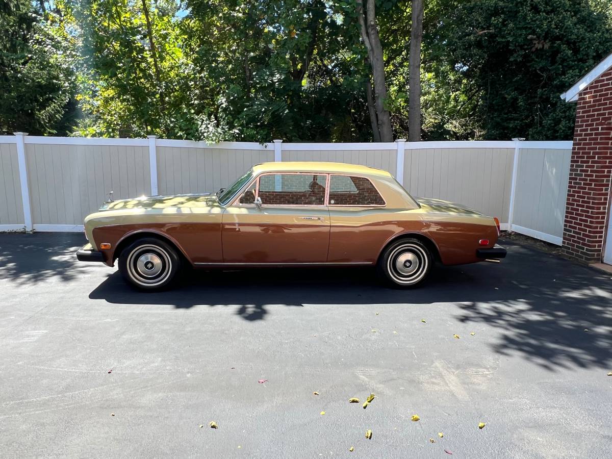 Rolls-royce-1975-17