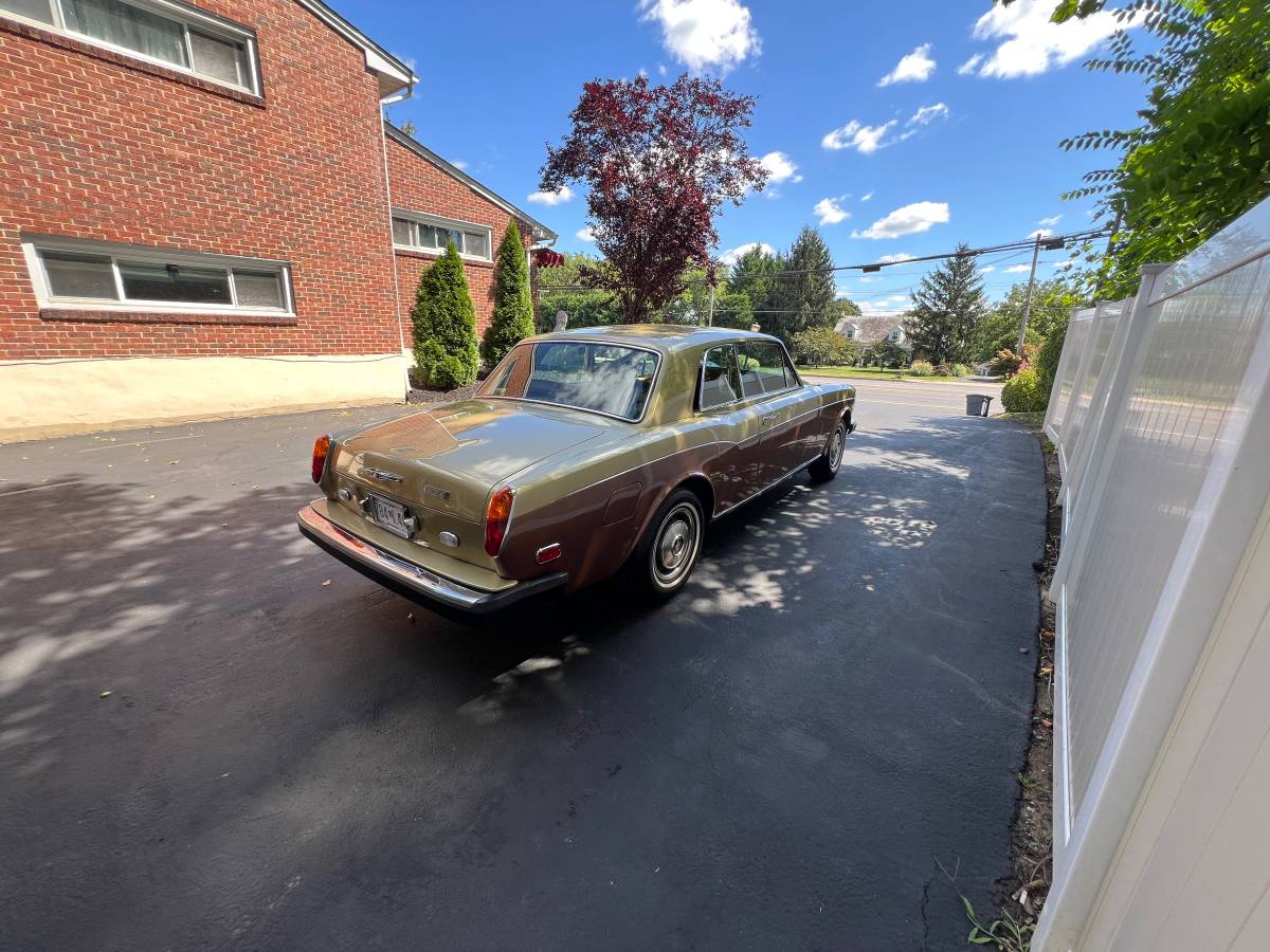 Rolls-royce-1975-19