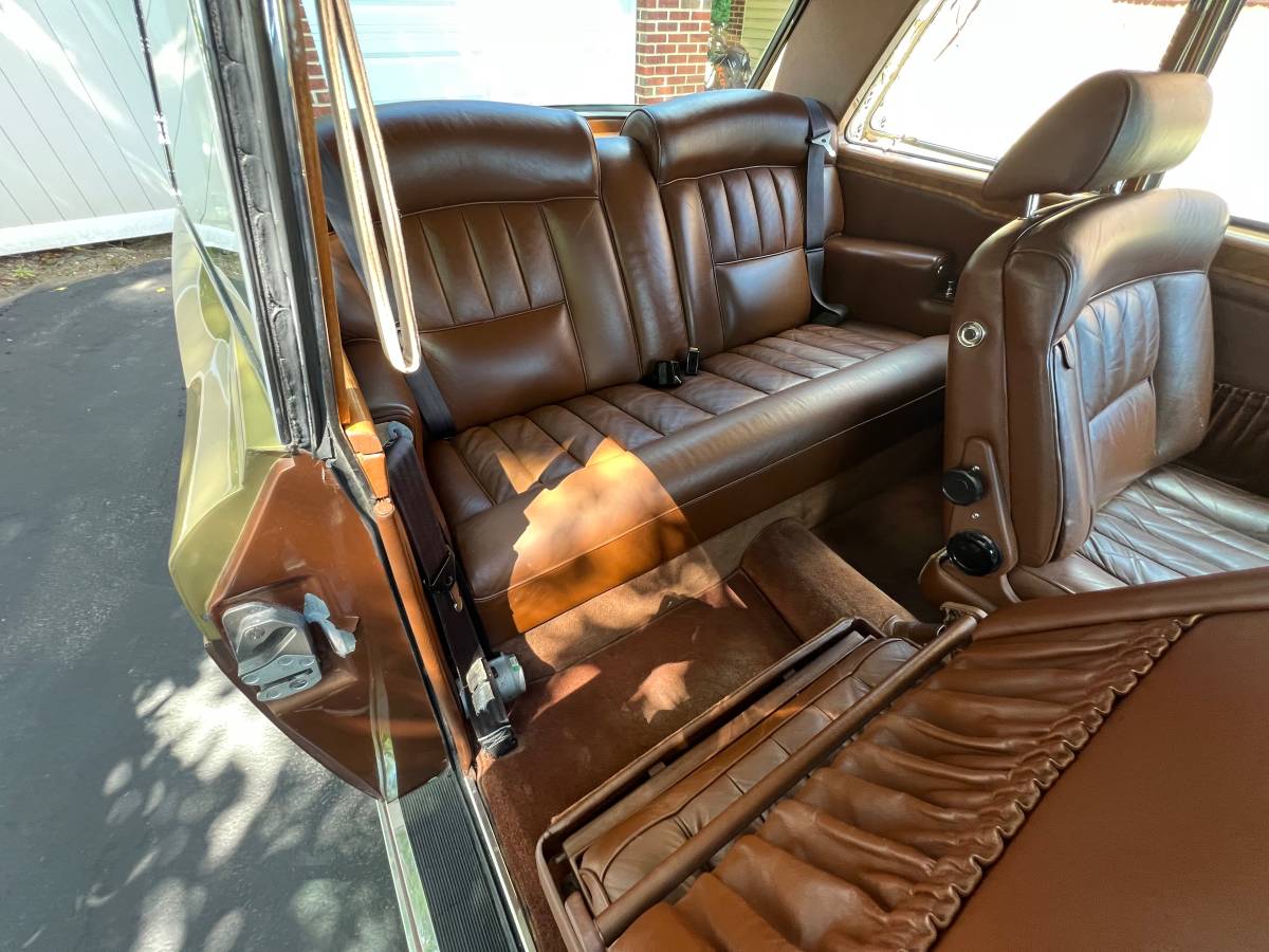 Rolls-royce-1975-20