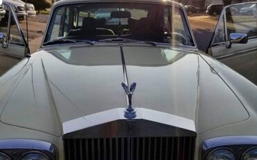 Rolls-royce-silver-shadow-1979-yellow-1