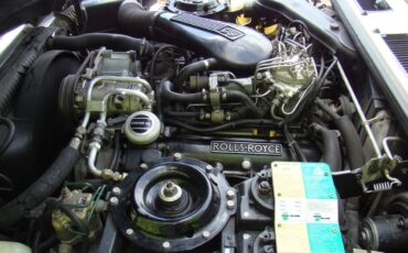 Rolls-royce-silver-spur-1988-10