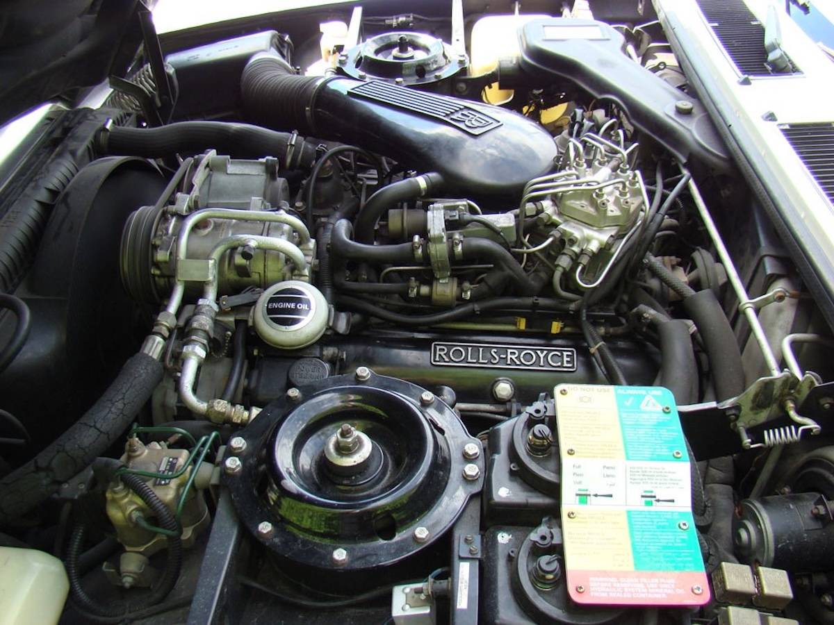 Rolls-royce-silver-spur-1988-10