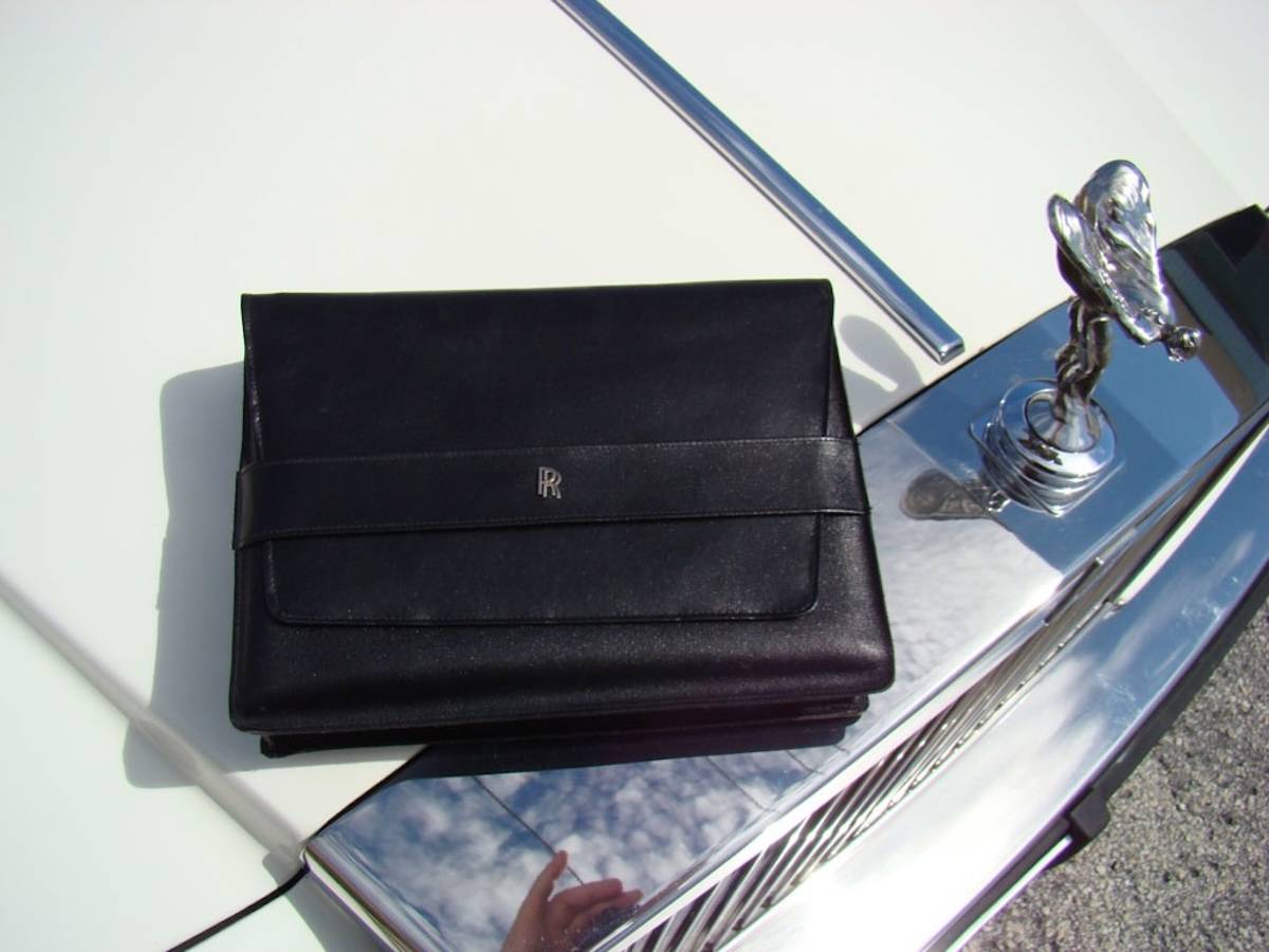 Rolls-royce-silver-spur-1988-11