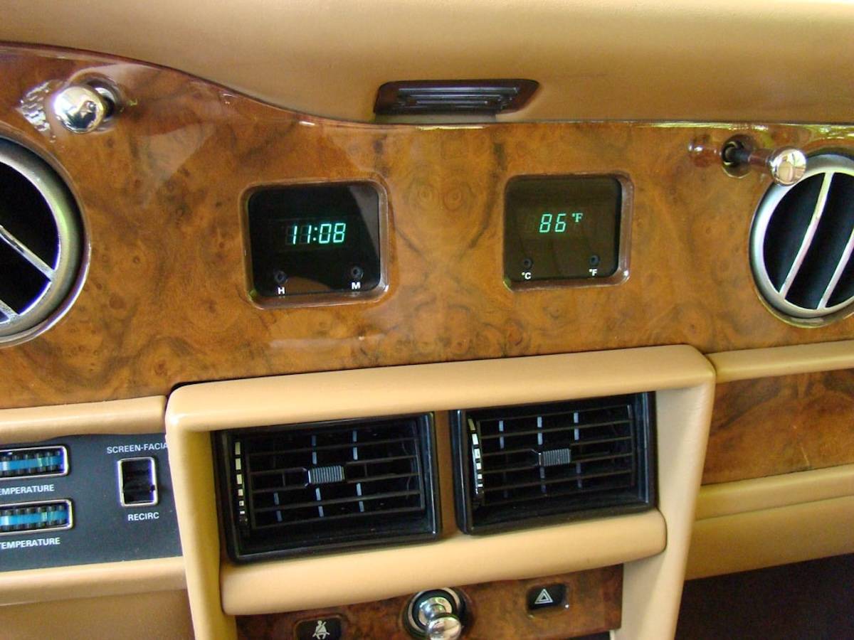 Rolls-royce-silver-spur-1988-9