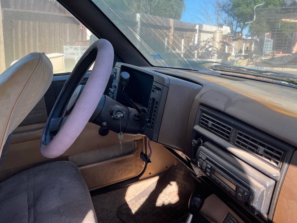 S-10-pickup-s-10-blazer-1984-10