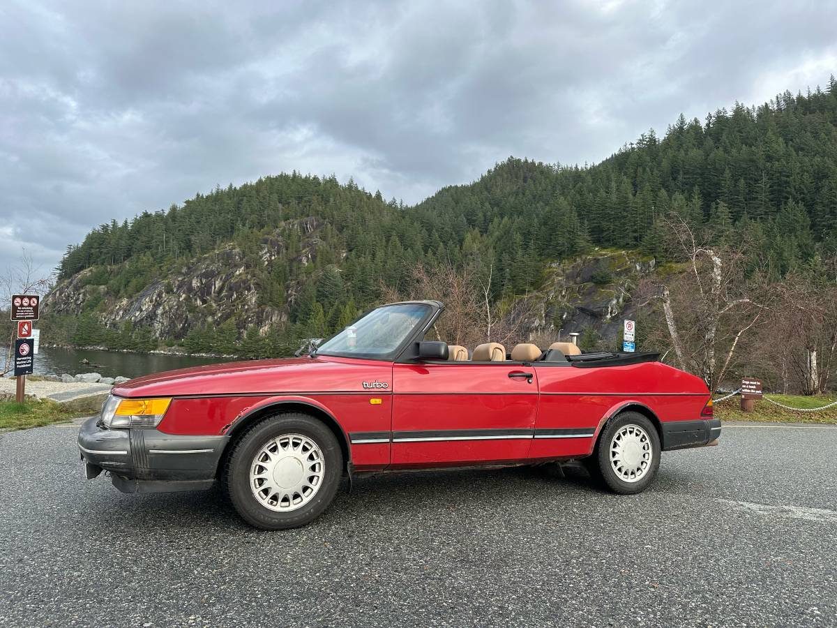 Saab-1988-red