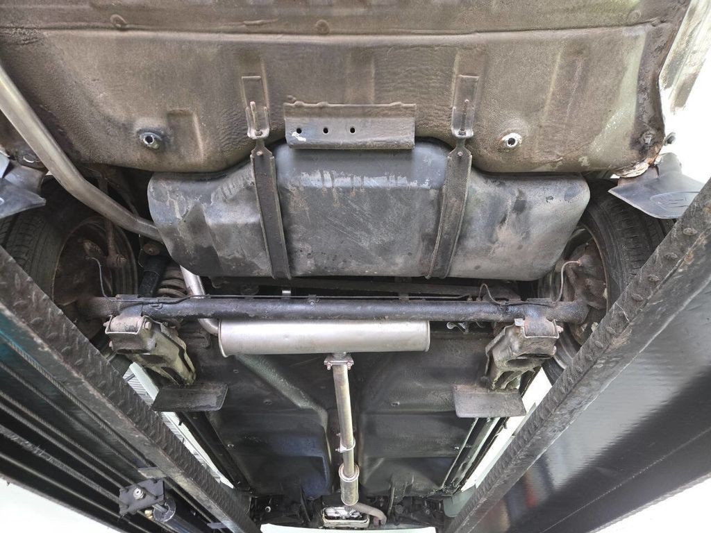 Saab-900-1986-Hatchback-11