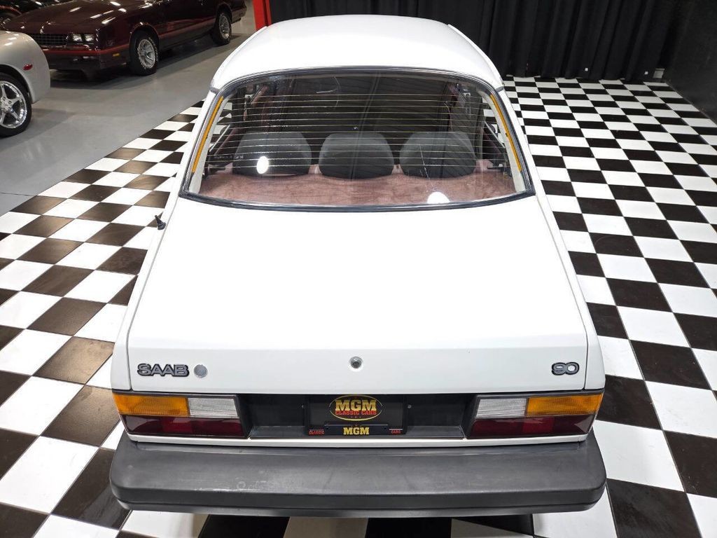 Saab-900-1986-Hatchback-4