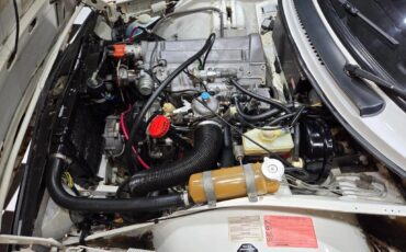 Saab-900-1986-Hatchback-8