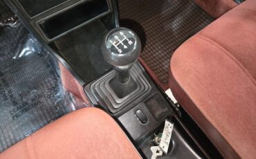 Saab-900-1986-Hatchback-9