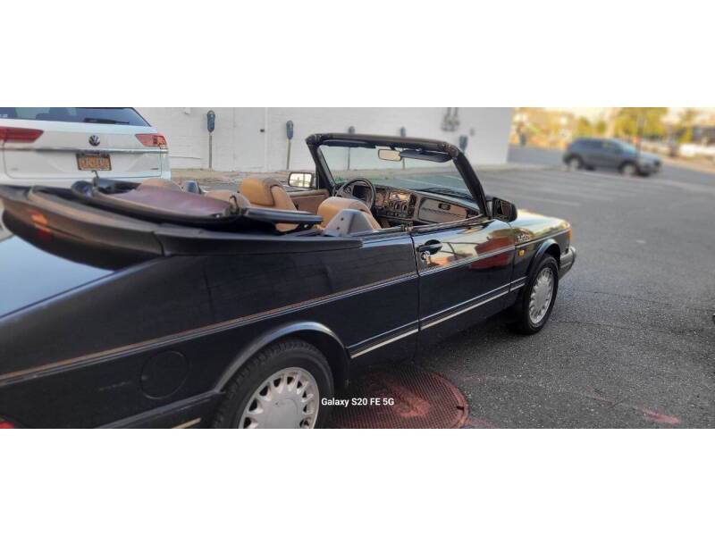 Saab-900-1988-black-21