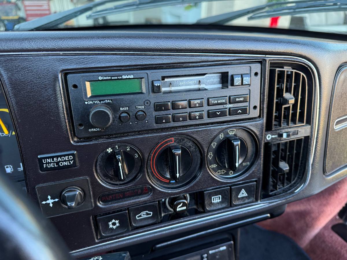Saab-900-1990-12