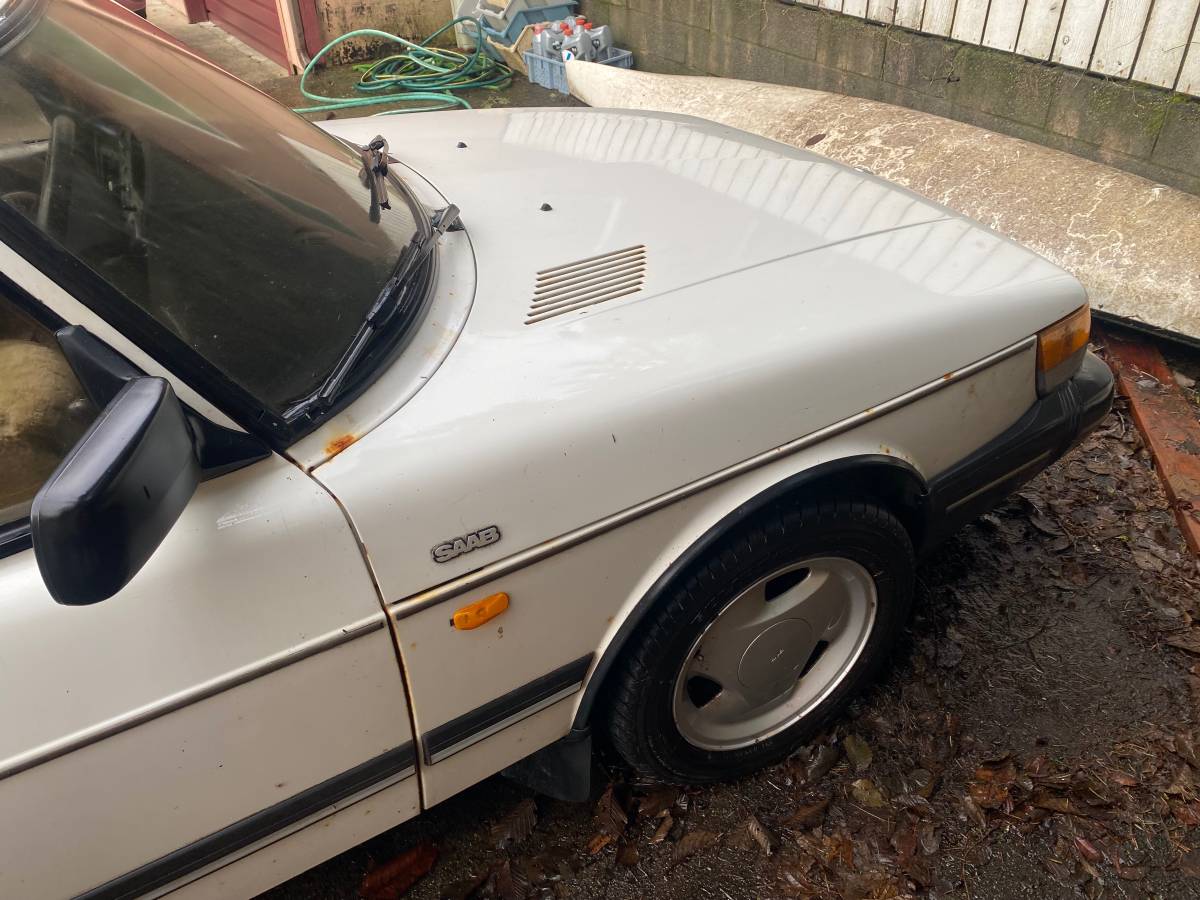 Saab-900-turbo-1992-white-10
