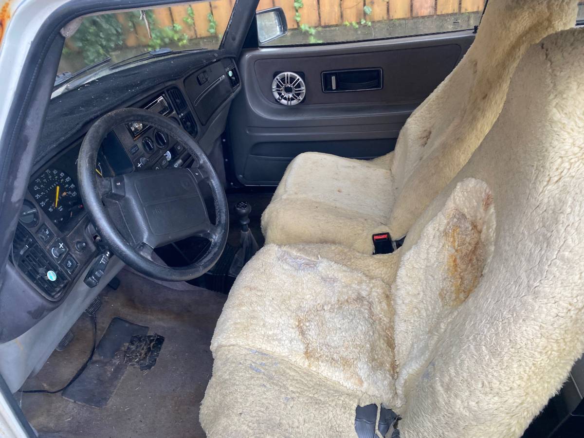 Saab-900-turbo-1992-white-2