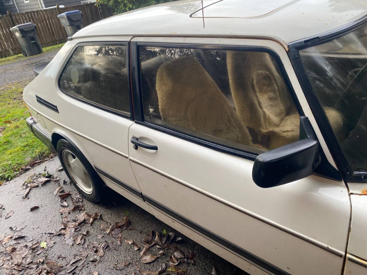 Saab-900-turbo-1992-white-9