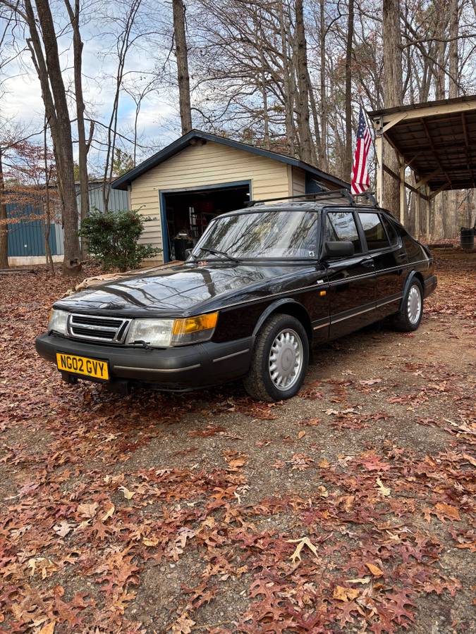 Saab-900s-1992-black-9