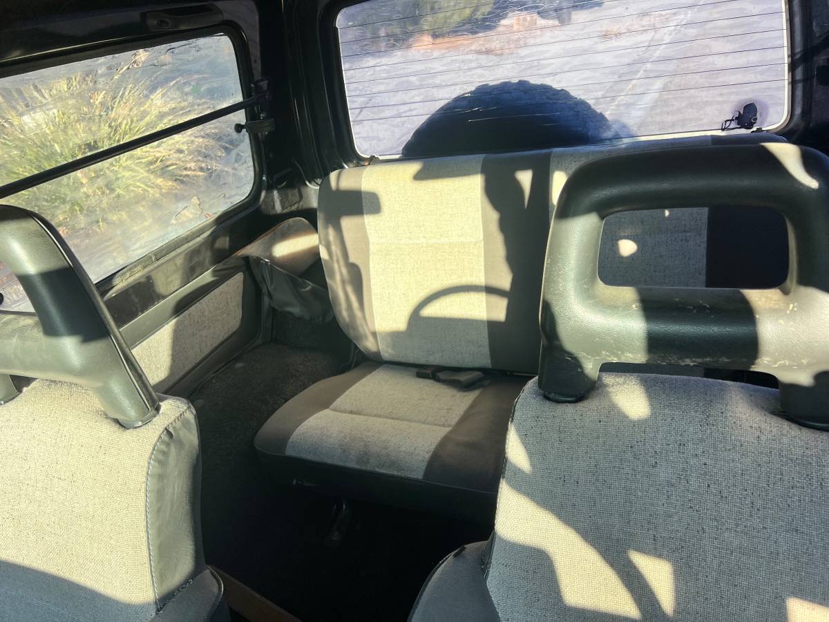 Samurai-suzuki-1986-black-2