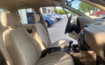 Saturn-S-Series-1995-Sedan-12