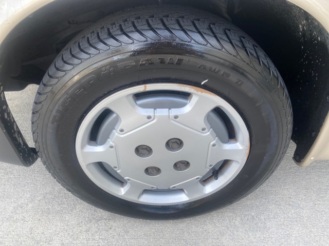 Saturn-S-Series-1995-Sedan-19