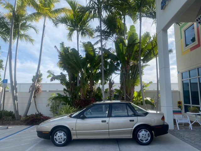 Saturn-S-Series-1995-Sedan-4