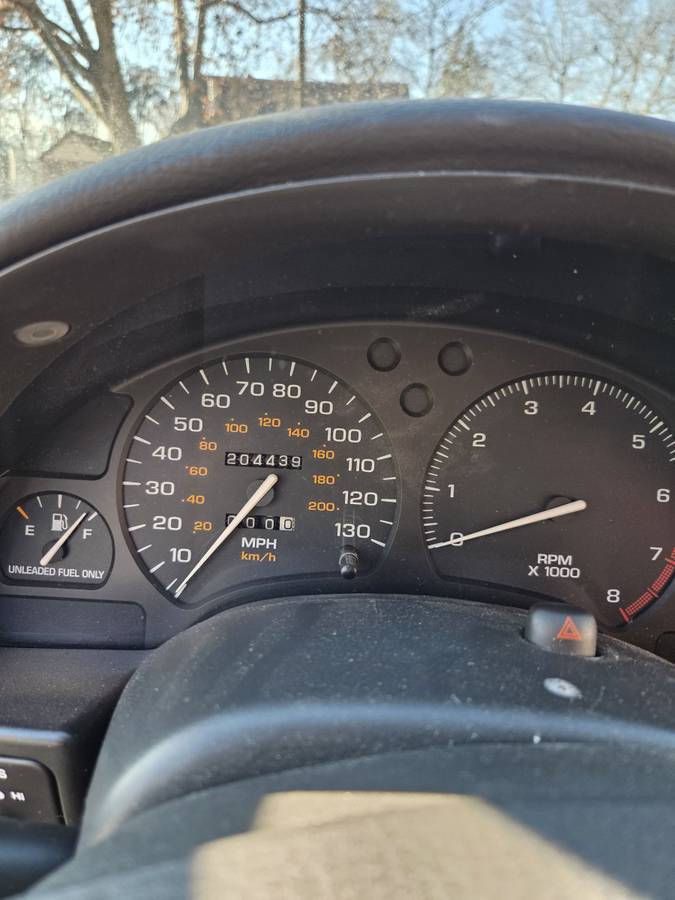 Saturn-sl2-1996-white-4