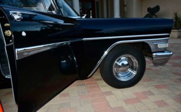 Soviet-Union-GAZ-13-1963-Sedan-14