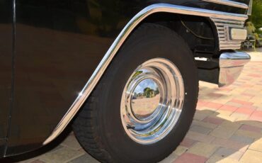 Soviet-Union-GAZ-13-1963-Sedan-15