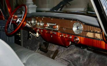 Soviet-Union-GAZ-13-1963-Sedan-18