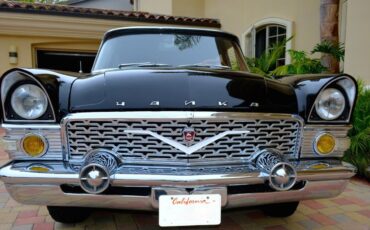 Soviet-Union-GAZ-13-1963-Sedan-2
