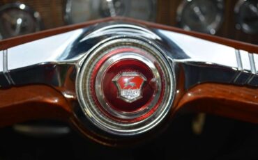 Soviet-Union-GAZ-13-1963-Sedan-23