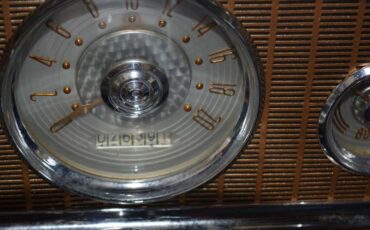 Soviet-Union-GAZ-13-1963-Sedan-24