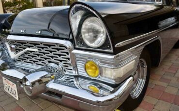 Soviet-Union-GAZ-13-1963-Sedan-5