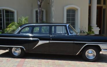 Soviet-Union-GAZ-13-1963-Sedan-7