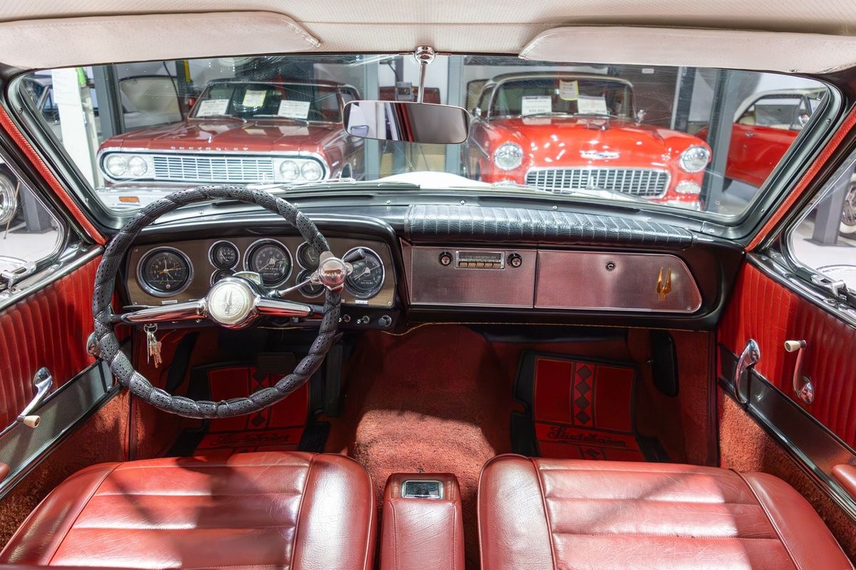 Studebaker-1962-Hardtop-2