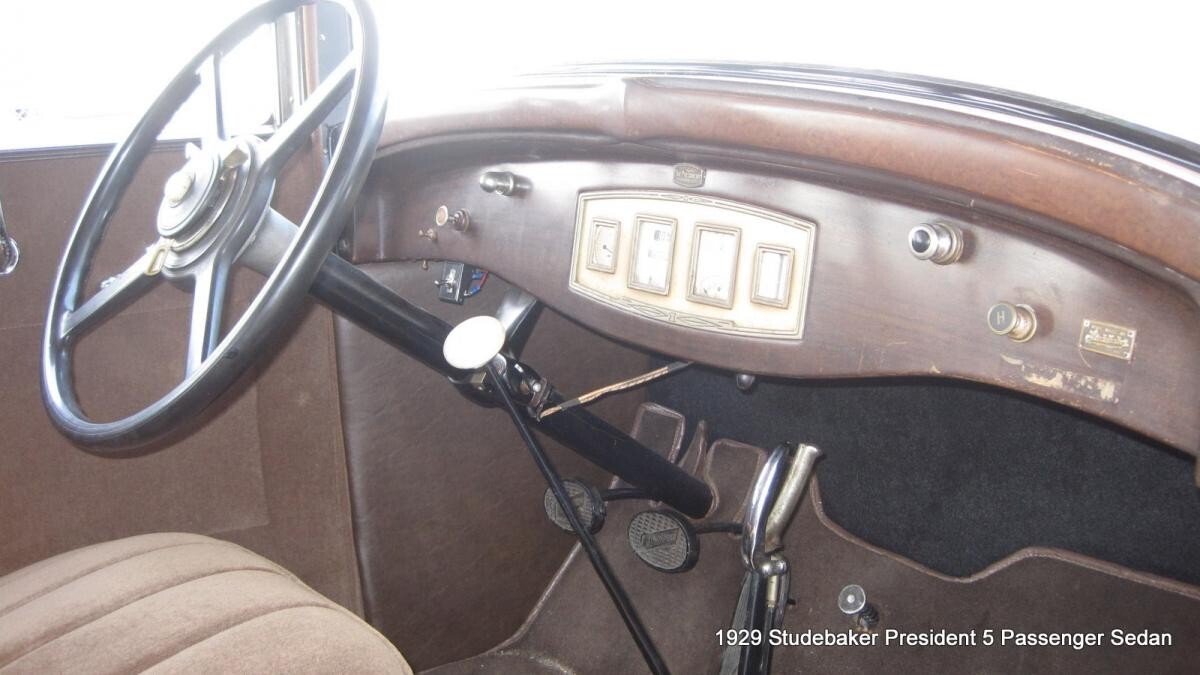 Studebaker-President-Eight-1929-Sedan-8