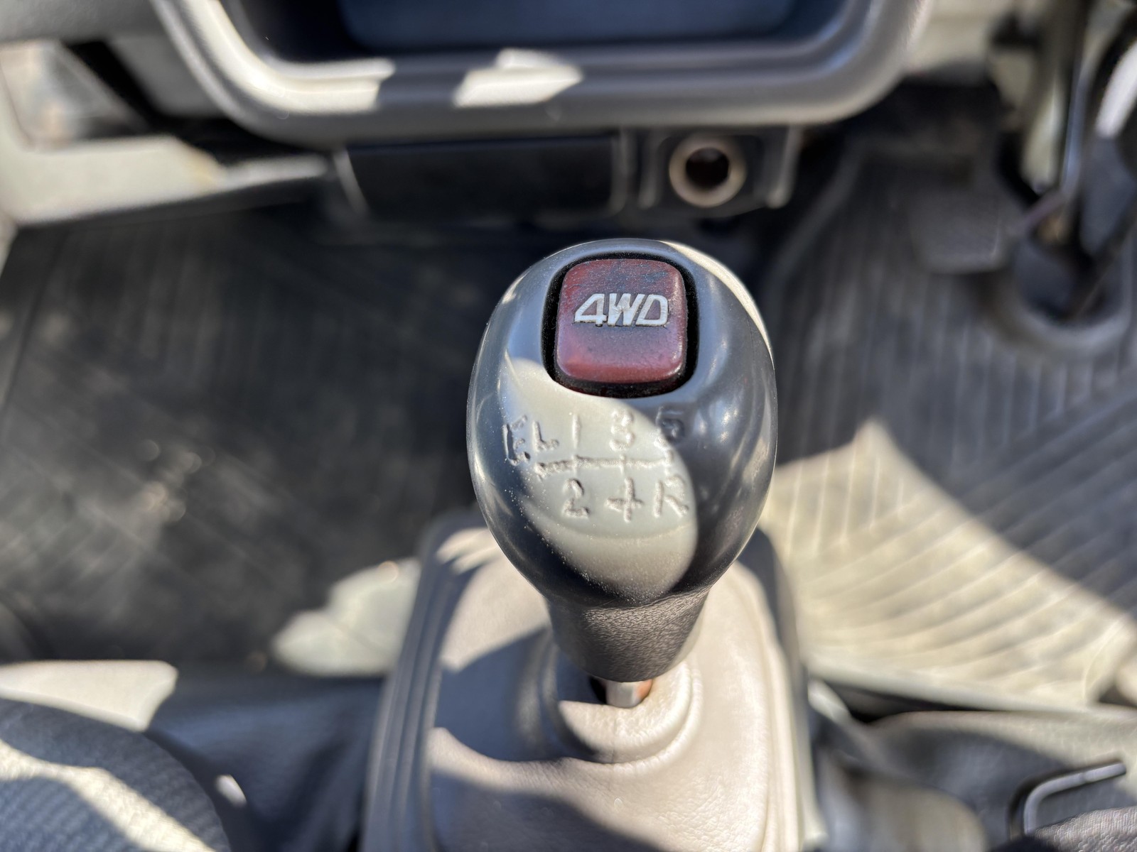 Subaru-Sambar-1993-Truck-16