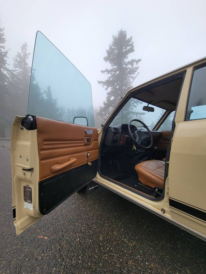 Subaru-dl-wagon-4x4-1979-brown-14