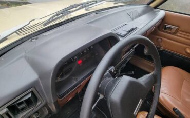 Subaru-dl-wagon-4x4-1979-brown-20