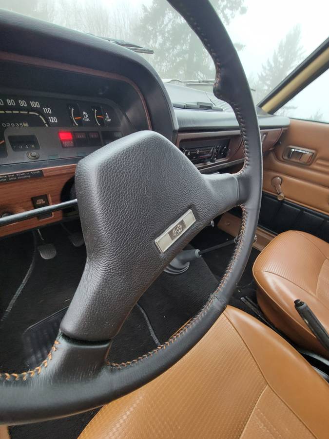Subaru-dl-wagon-4x4-1979-brown-21