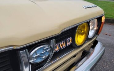 Subaru-dl-wagon-4x4-1979-brown-5