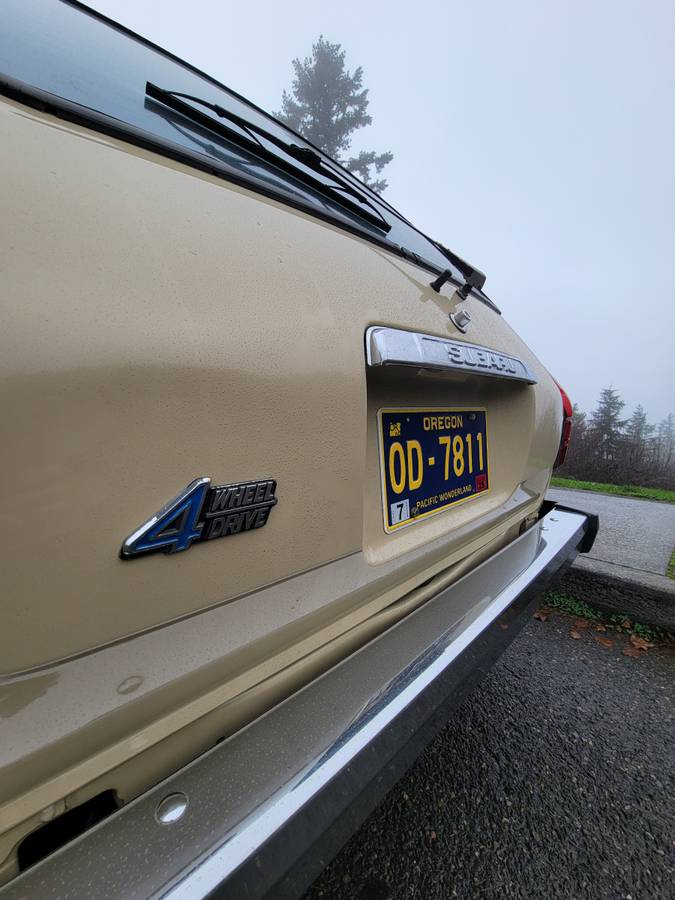 Subaru-dl-wagon-4x4-1979-brown-6
