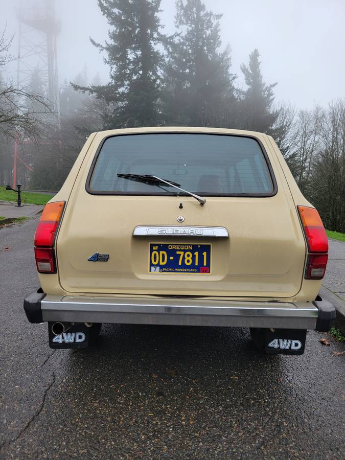 Subaru-dl-wagon-4x4-1979-brown-8