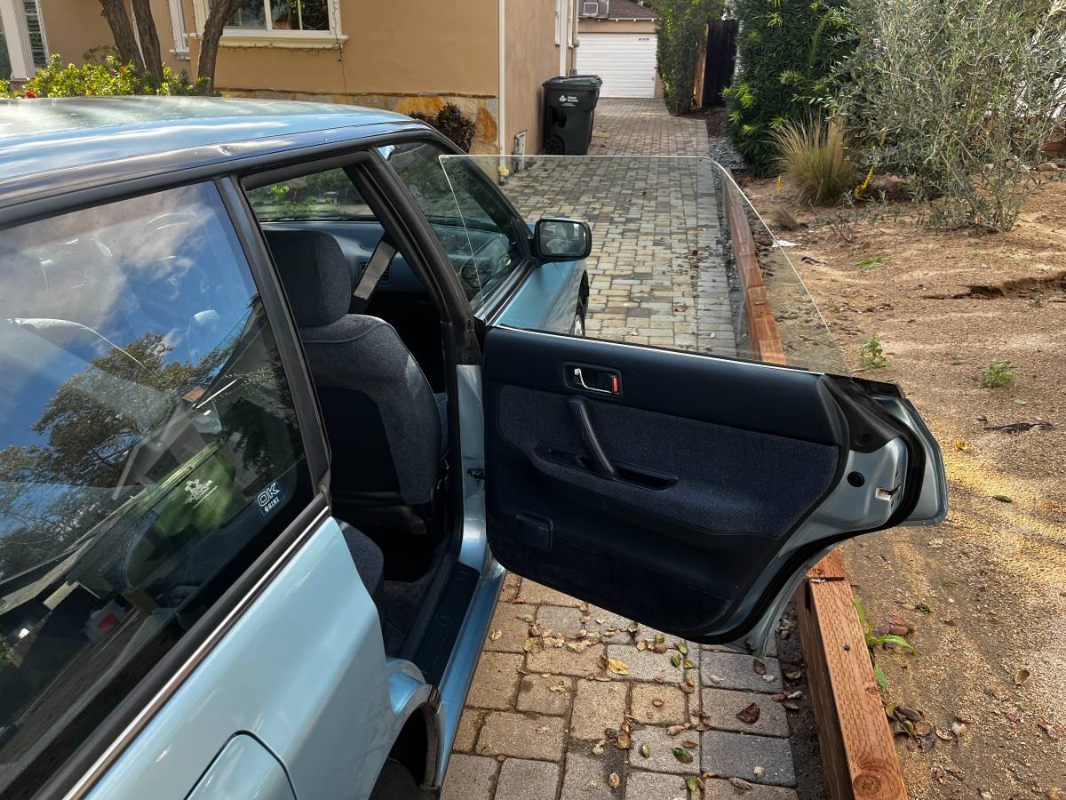 Subaru-legacy-1990-blue-11