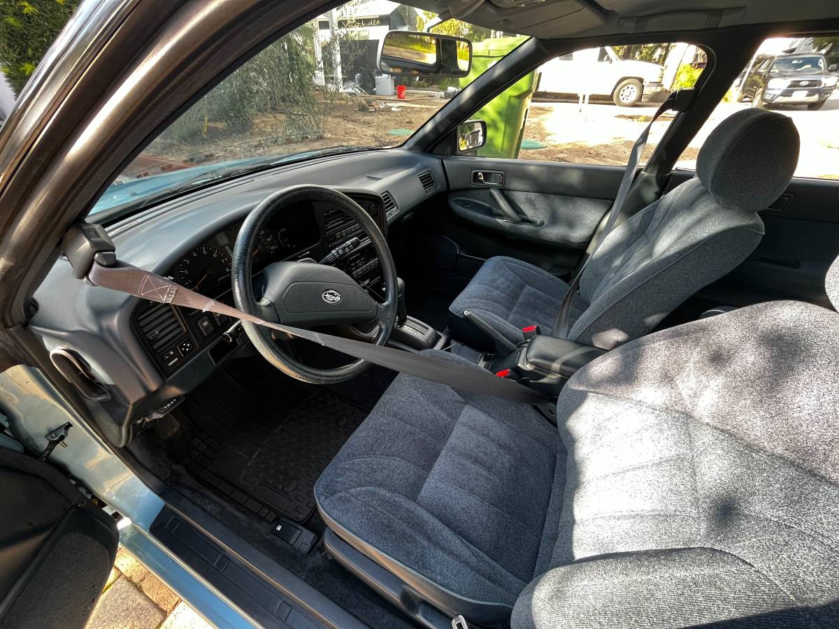 Subaru-legacy-1990-blue-2