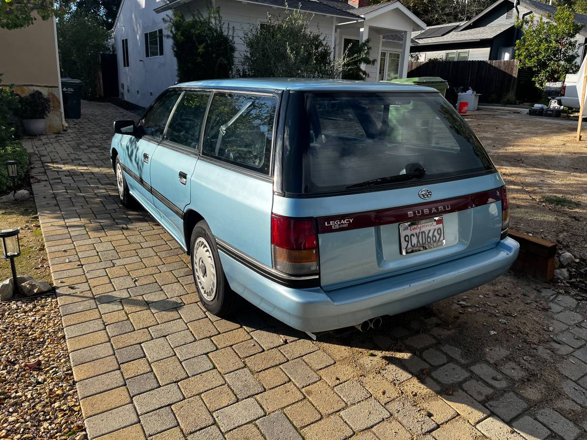Subaru-legacy-1990-blue-4